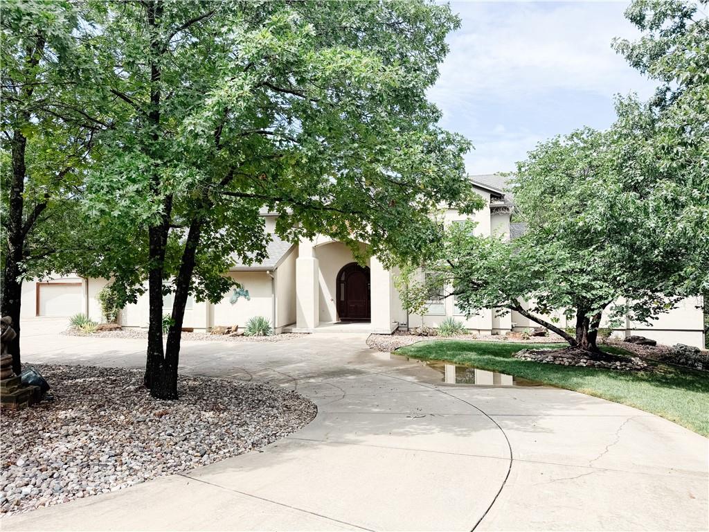 5630 Legler St, Shawnee, KS 66217