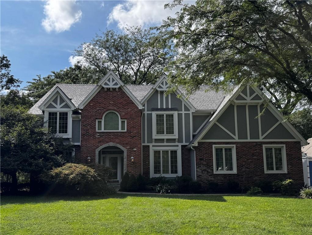 1905 NW Indian Hills Dr, Blue Springs, MO 64015