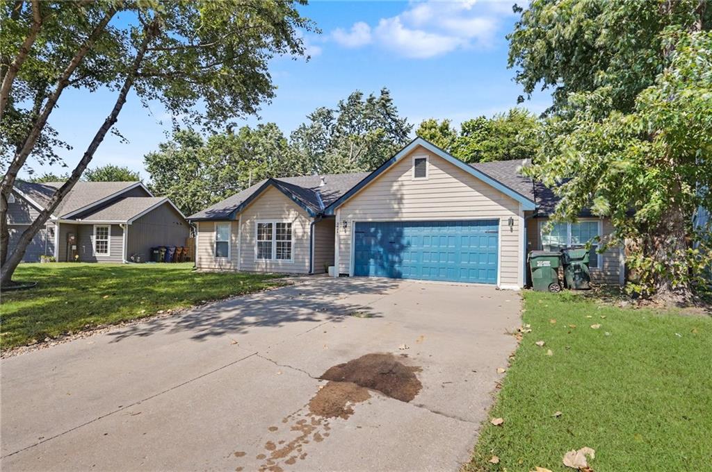 3424 Chance Ln, Lawrence, KS 66047