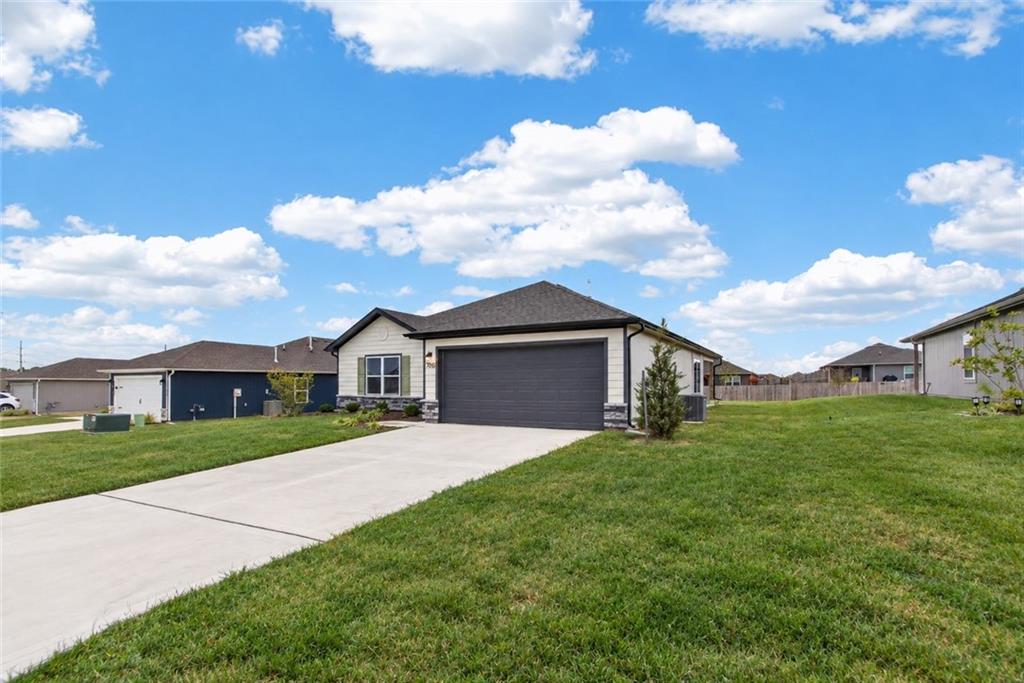 7908 SE 5th St, Blue Springs, MO 64014