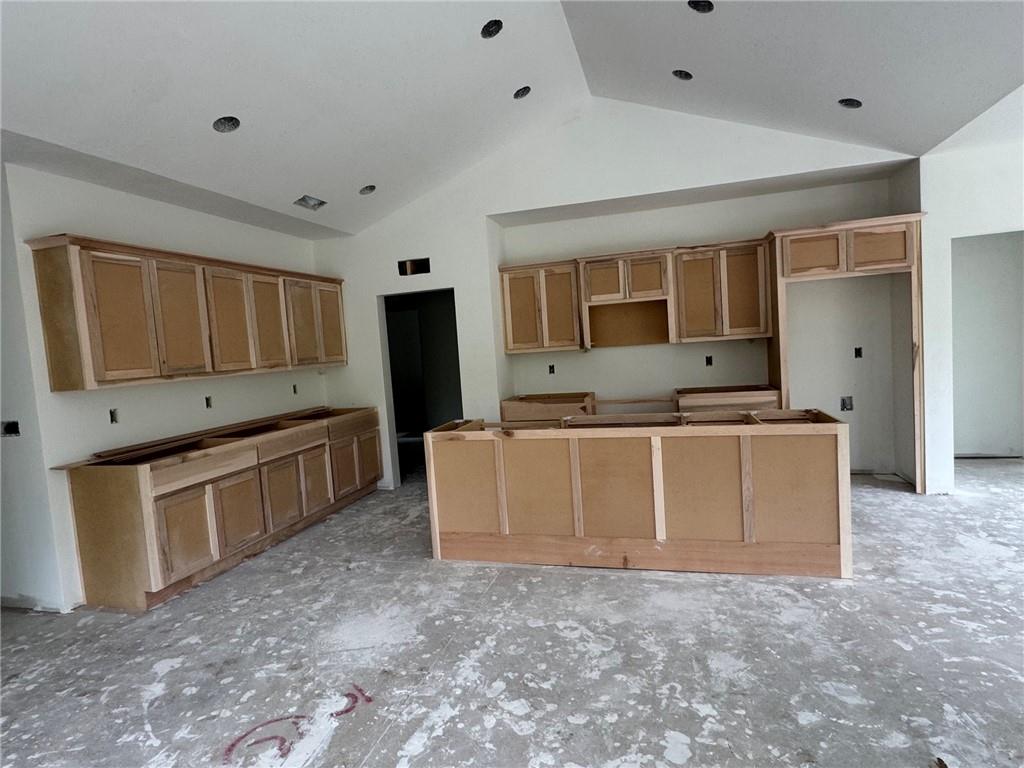 1970 Harvest Rd, Liberty, MO 64068