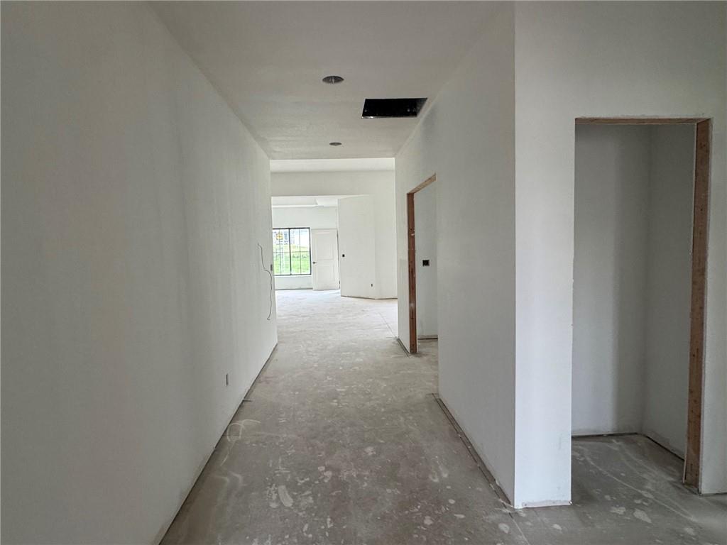 1974 Harvest Rd, Liberty, MO 64068