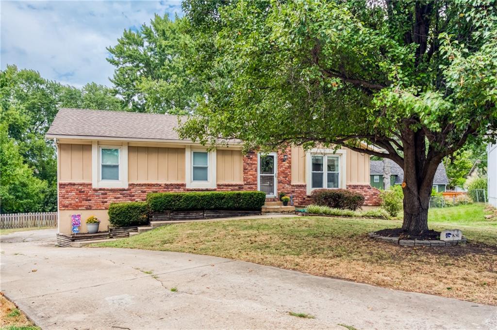 15135 W 152nd Cir, Olathe, KS 66062