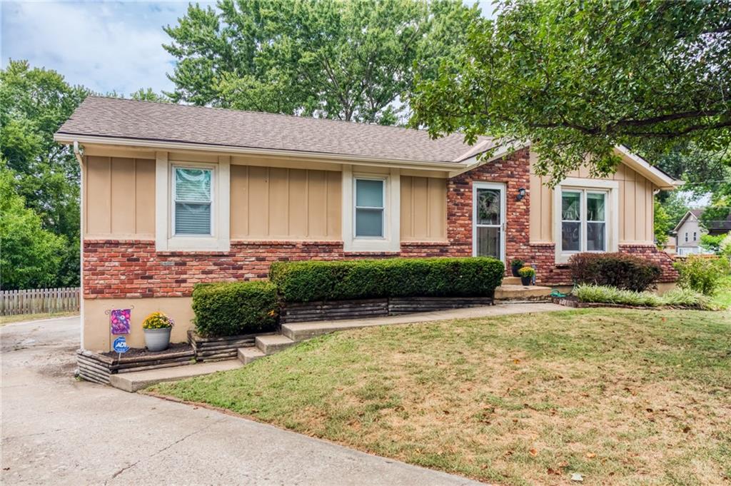 15135 W 152nd Cir, Olathe, KS 66062
