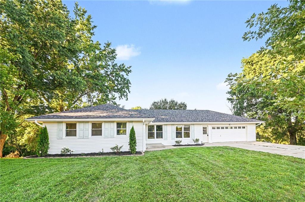 1500 Ridgeview Rd, Liberty, MO 64068