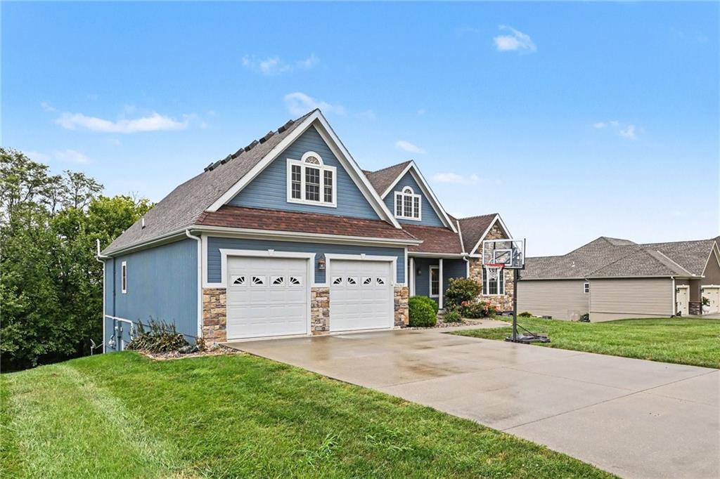 14060 Millstone Blvd, St Joseph, MO 64505