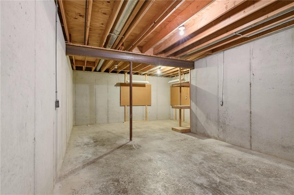 12440 Long St, Overland Park, KS 66215