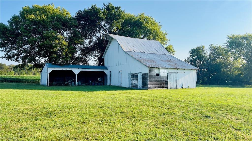 22719 Quivira Rd, Bucyrus, KS 66013