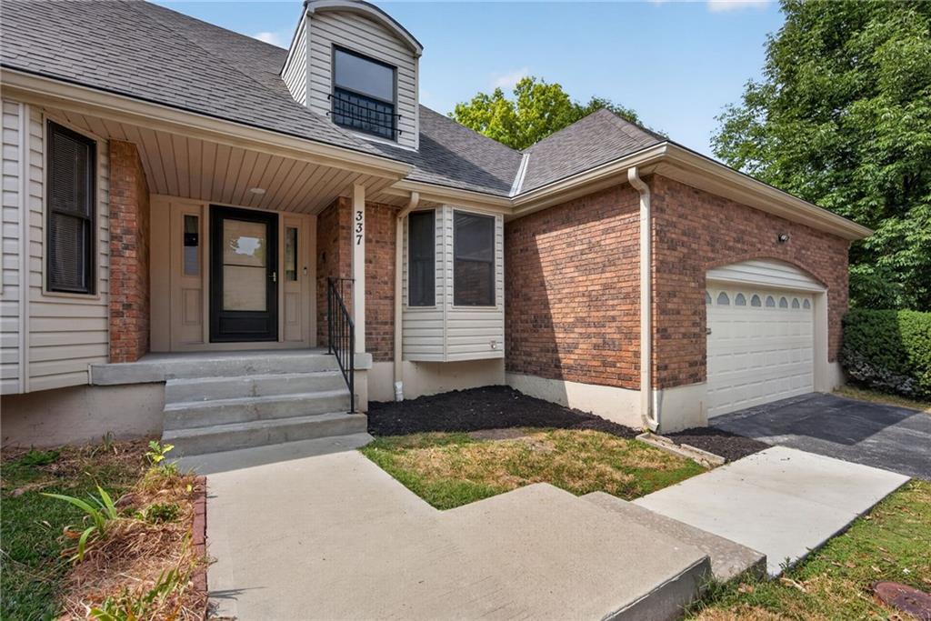 337 E Partridge Ave, Independence, MO 64055