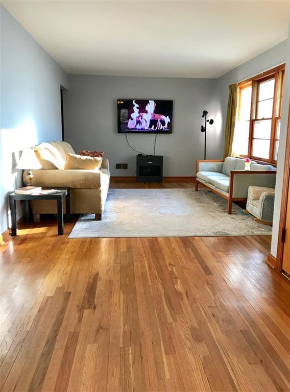 127 Woods St, Excelsior Springs, MO 64024