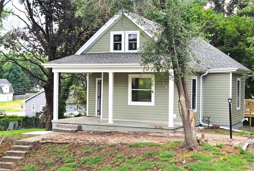 2510 S 19th St, St Joseph, MO 64503