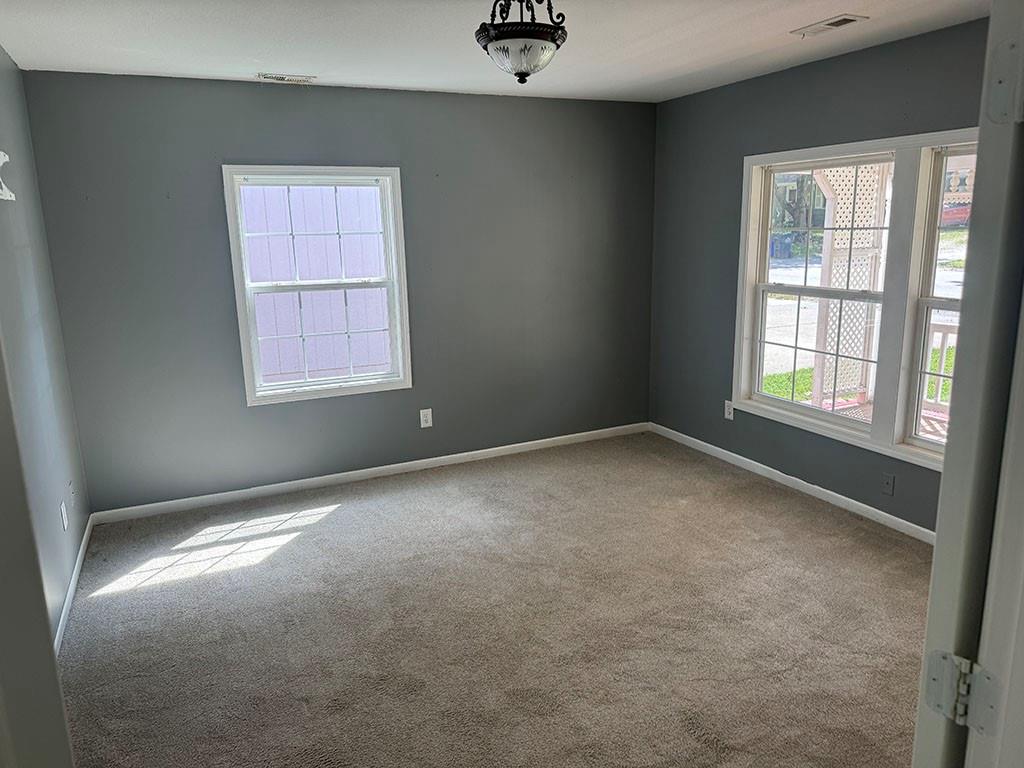 302 16th St, Blue Springs, MO 64015