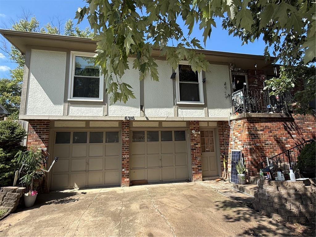 6316 Alden St, Shawnee, KS 66216