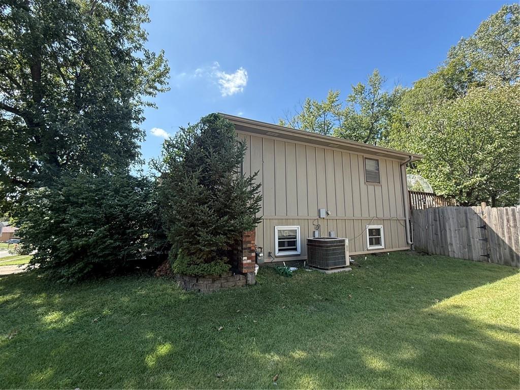 6316 Alden St, Shawnee, KS 66216