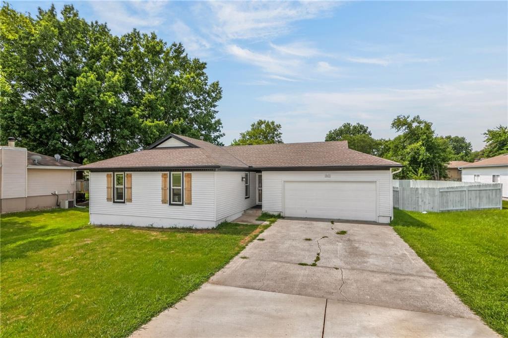 10512 N Oak Trafficway, Kansas City, MO 64155
