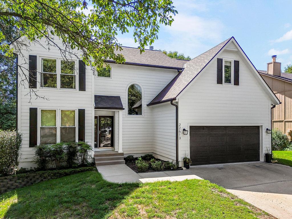 22613 W 49th Ter, Shawnee, KS 66226