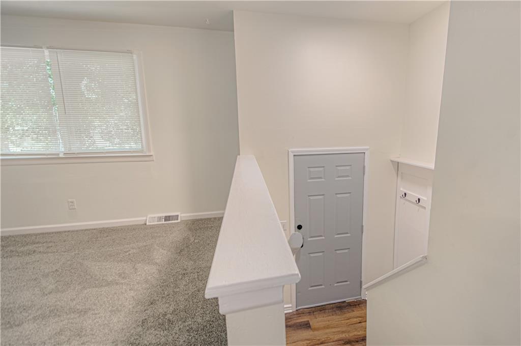 709 S Oak St, Gardner, KS 66030