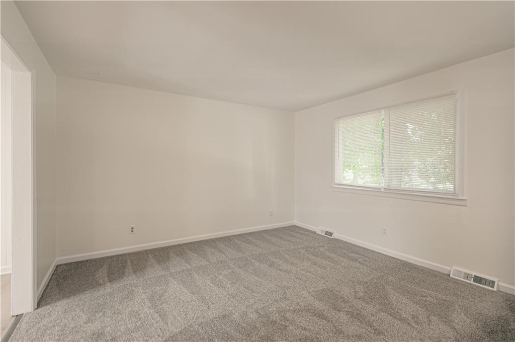 709 S Oak St, Gardner, KS 66030