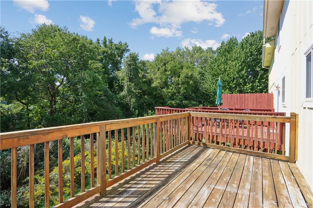 9926 N Cherry Dr, Kansas City, MO 64155