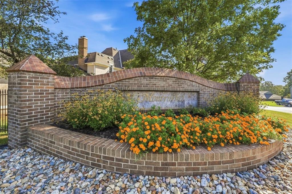 10419 Garnett St, Overland Park, KS 66214