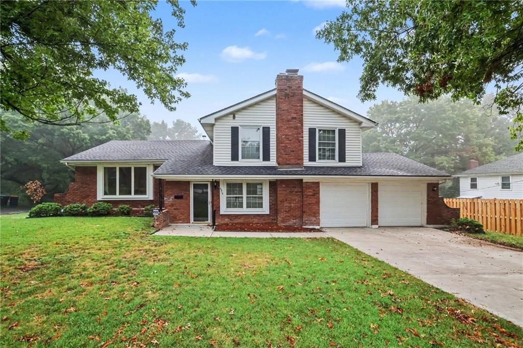 9915 Belleview Ave, Kansas City, MO 64114