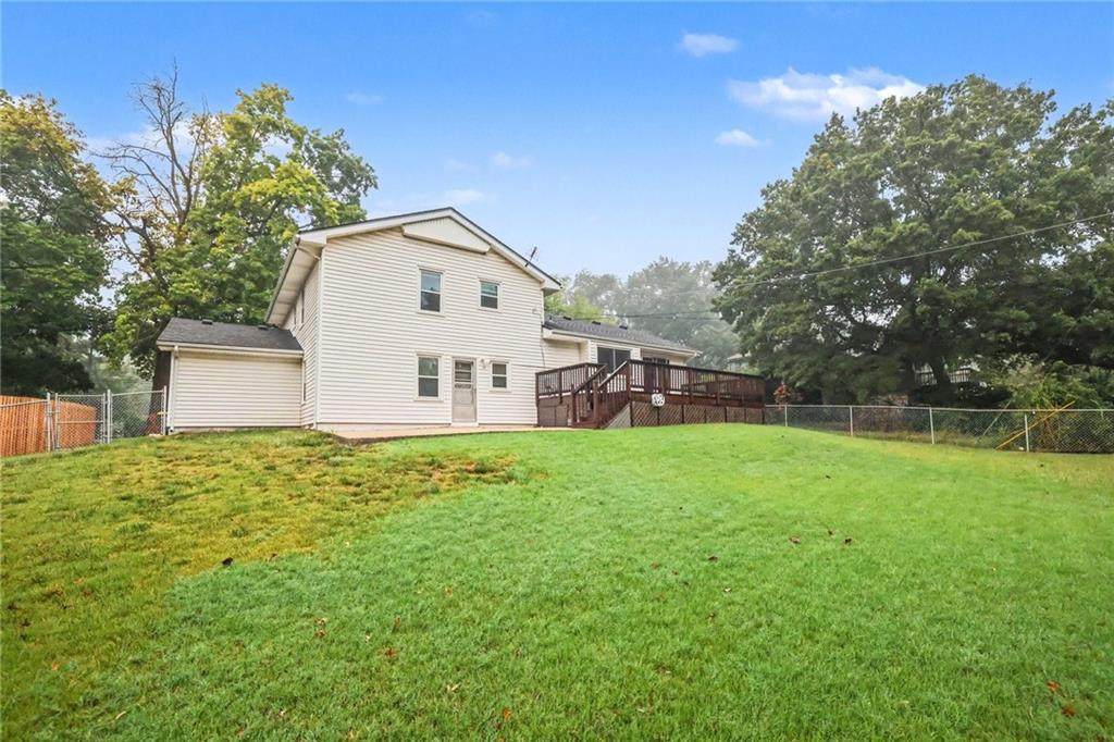 9915 Belleview Ave, Kansas City, MO 64114