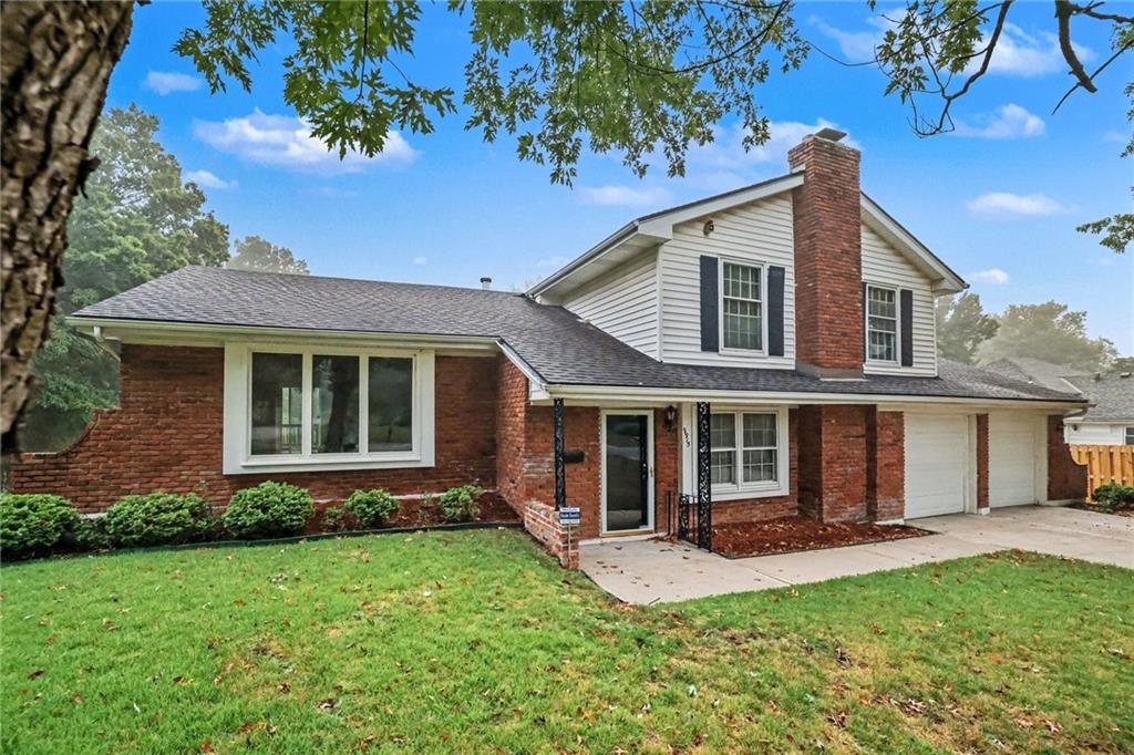 9915 Belleview Ave, Kansas City, MO 64114