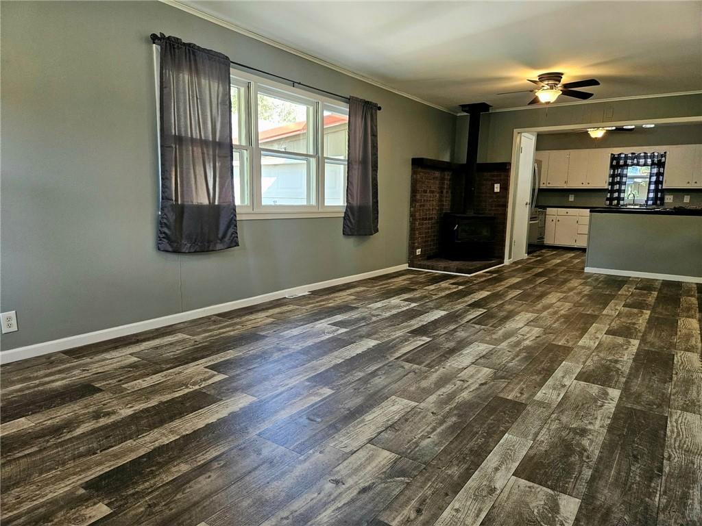 112 W Walnut St, Girard, KS 66743