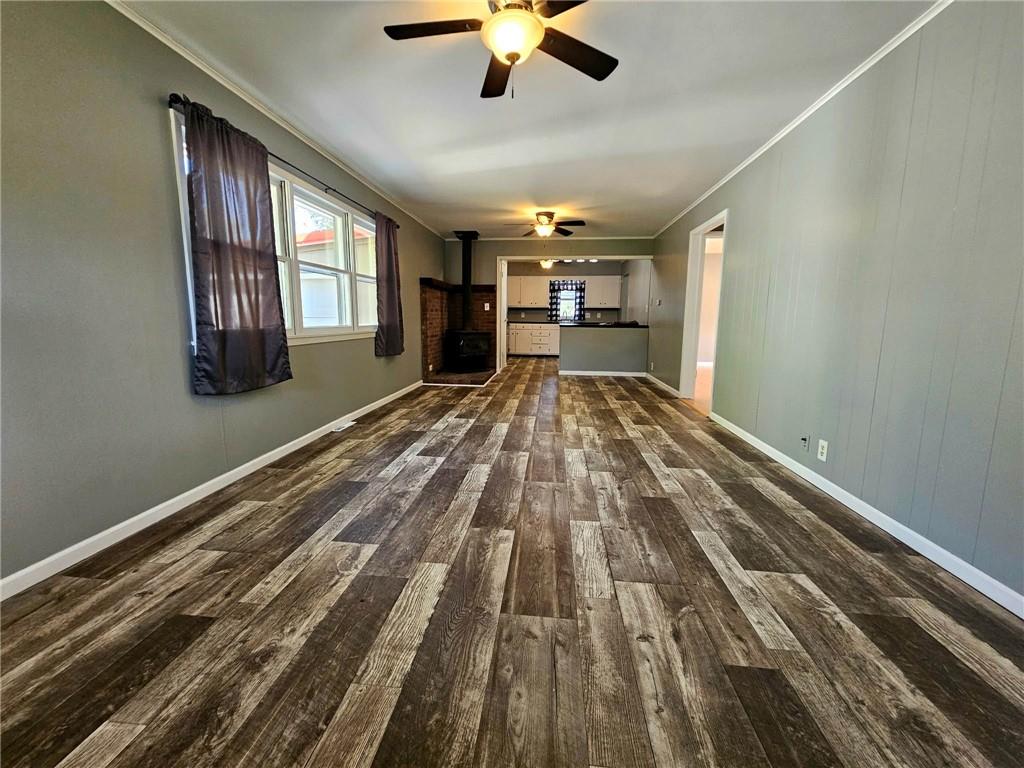 112 W Walnut St, Girard, KS 66743