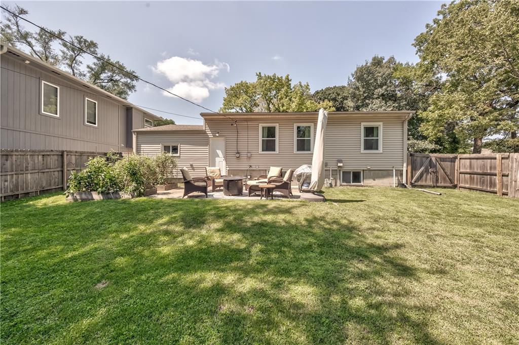 5531 Reeds Rd, Mission, KS 66202