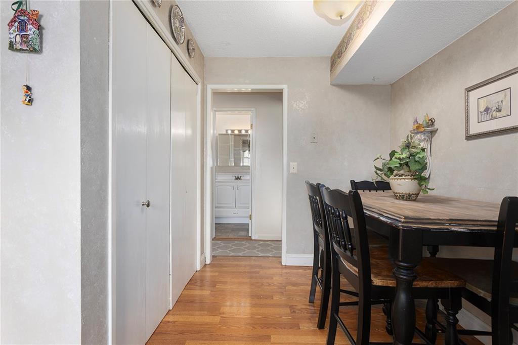 1476 64th Ter, Kansas City, MO 64118