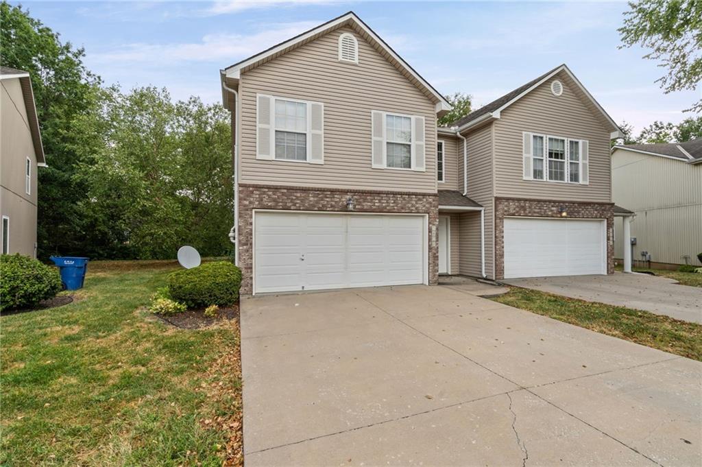 1626 NW Garrett Dr, Blue Springs, MO 64015