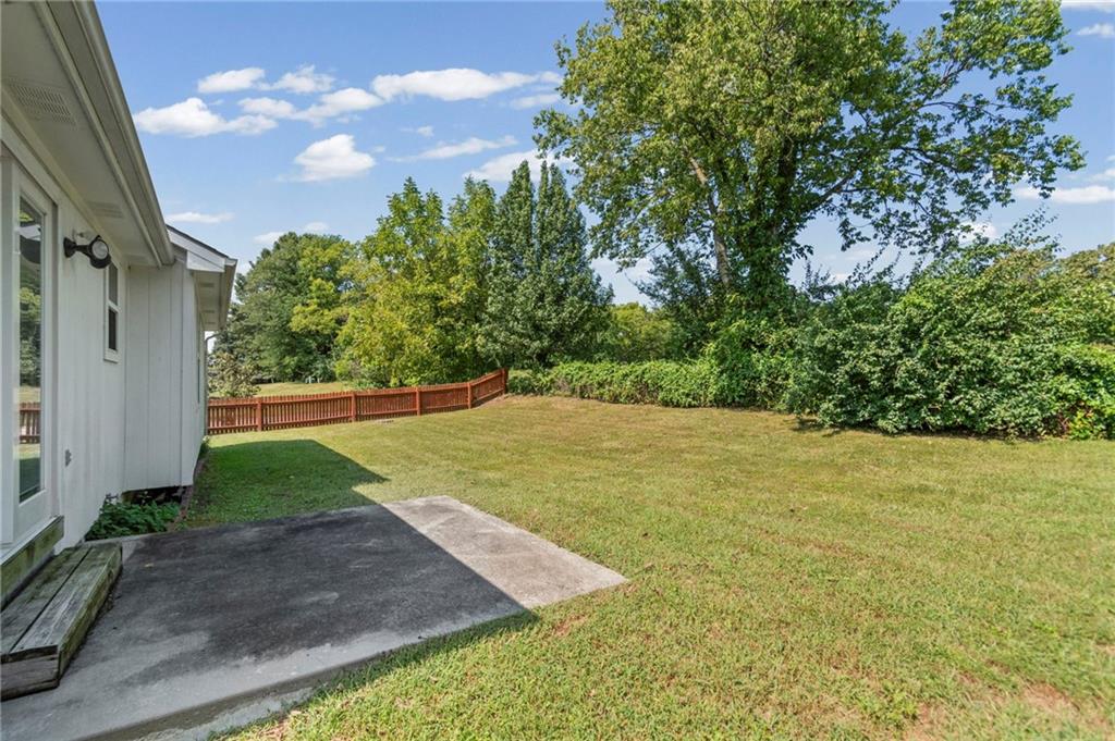 8600 NE 116th St, Kansas City, MO 64157
