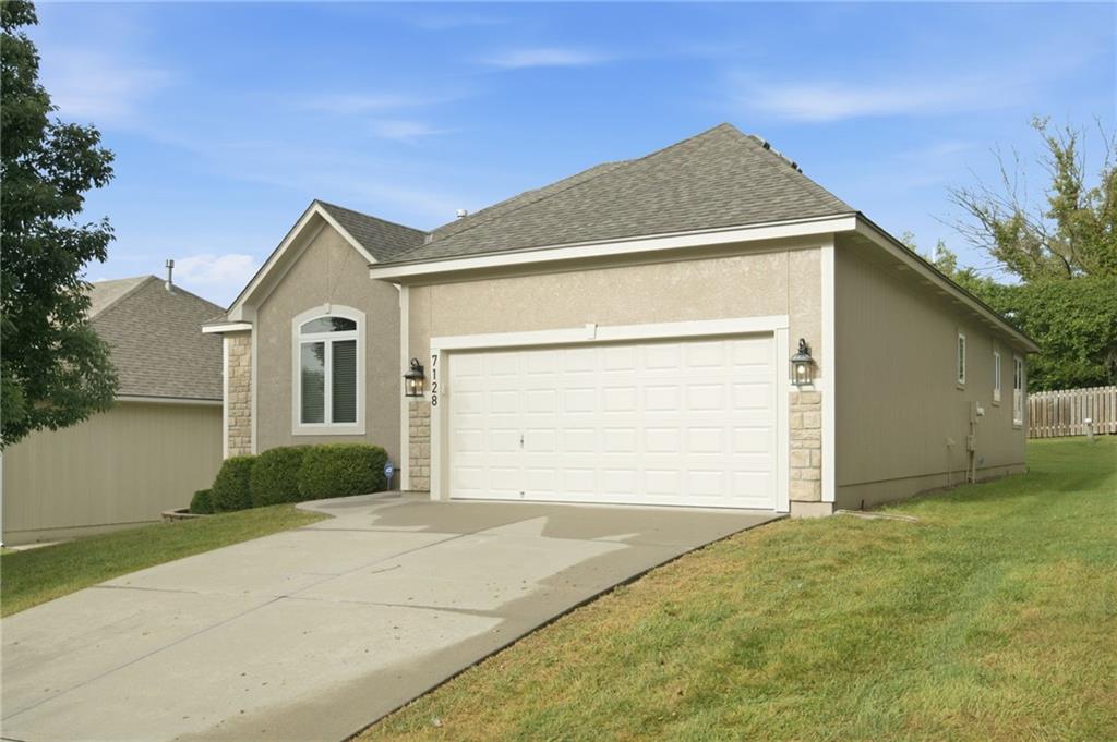 7128 Allman Dr, Shawnee, KS 66217