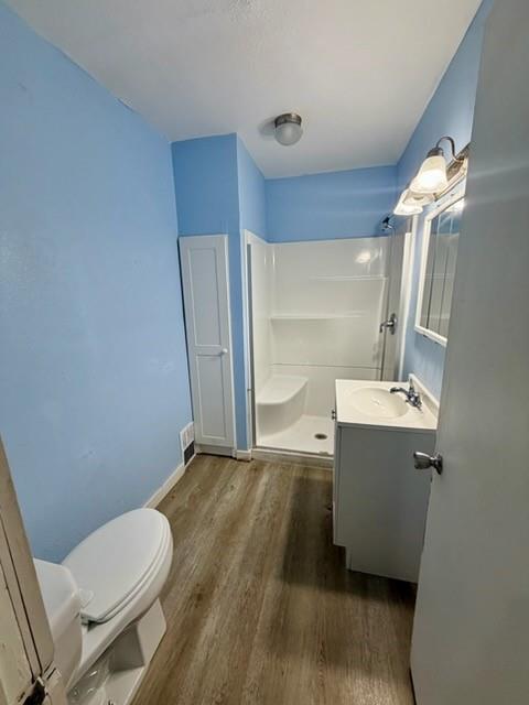 709 S 16th St, St Joseph, MO 64501