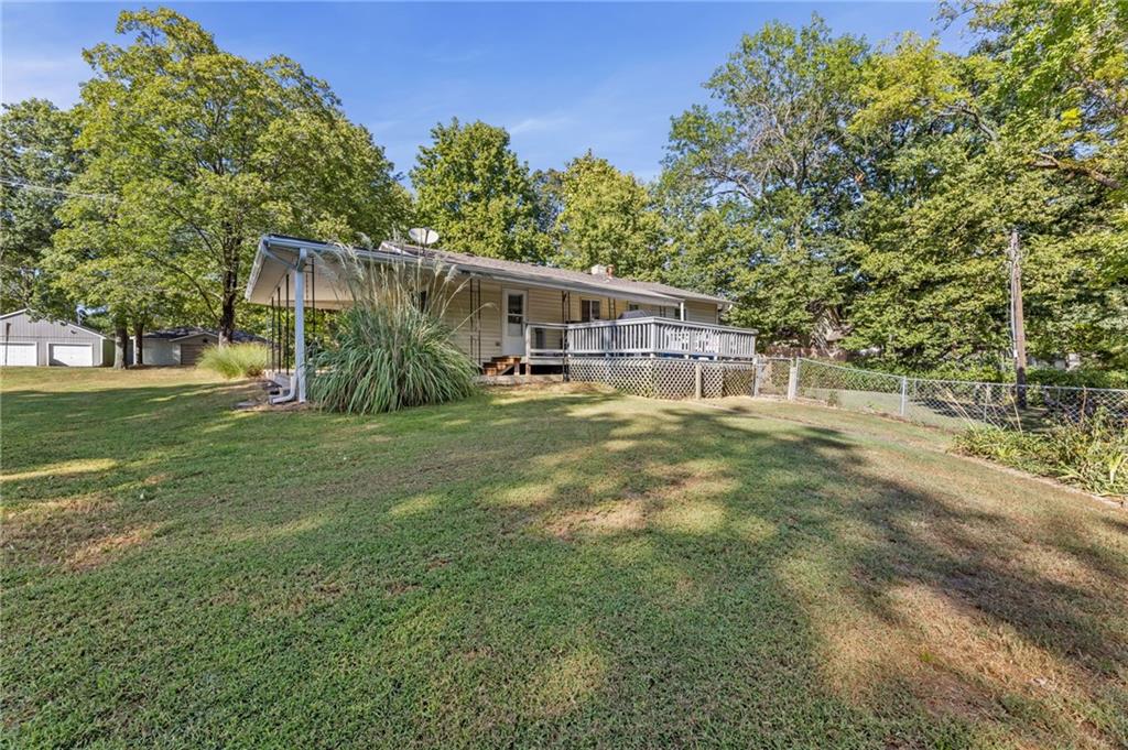 1419 High St, Baldwin City, KS 66006