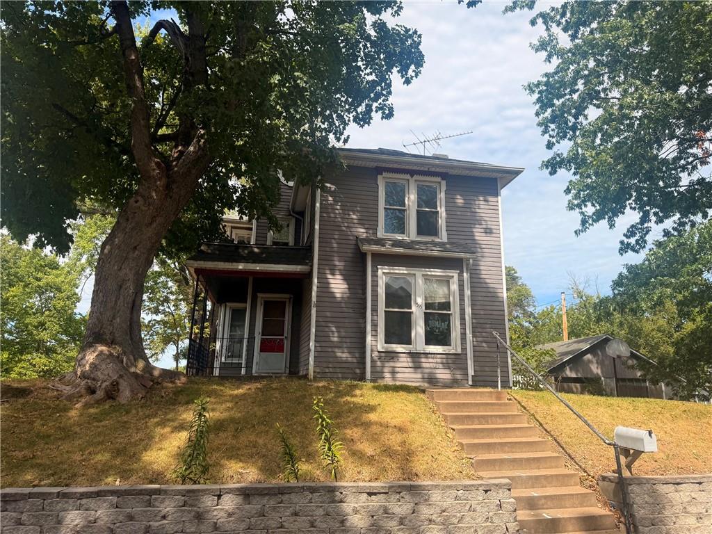 515 T St, Atchison, KS 66002