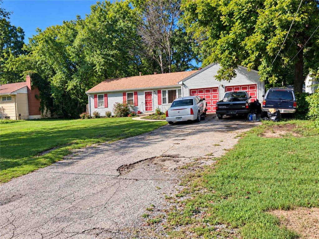 5904 E 84th St, Kansas City, MO 64138