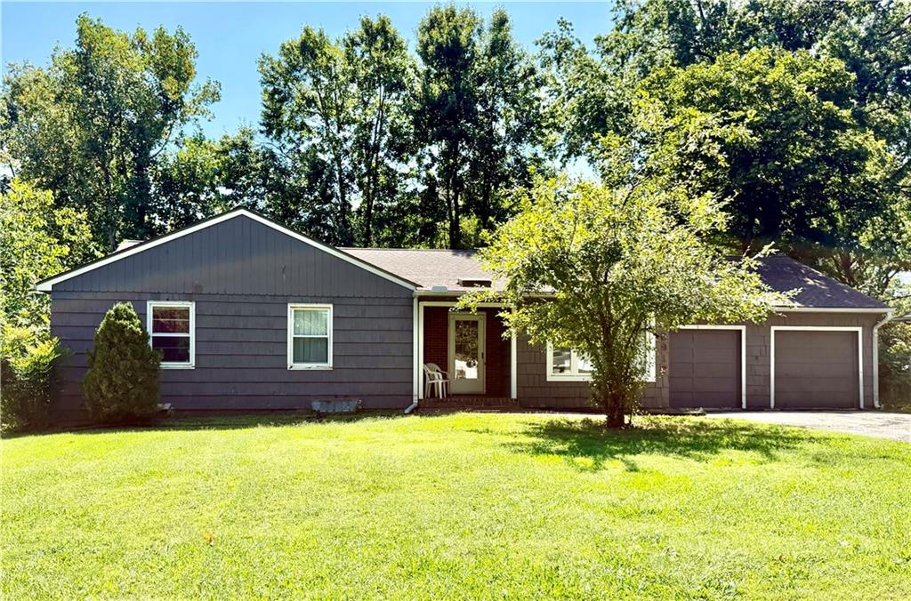 6917 W 69* St, Overland Park, KS 66204