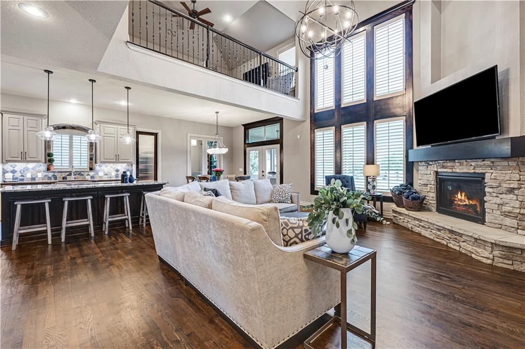 20104 W 90th St, Lenexa, KS 66220