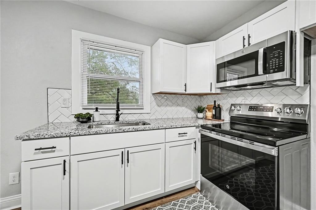 102 O E Ave, Excelsior Springs, MO 64024