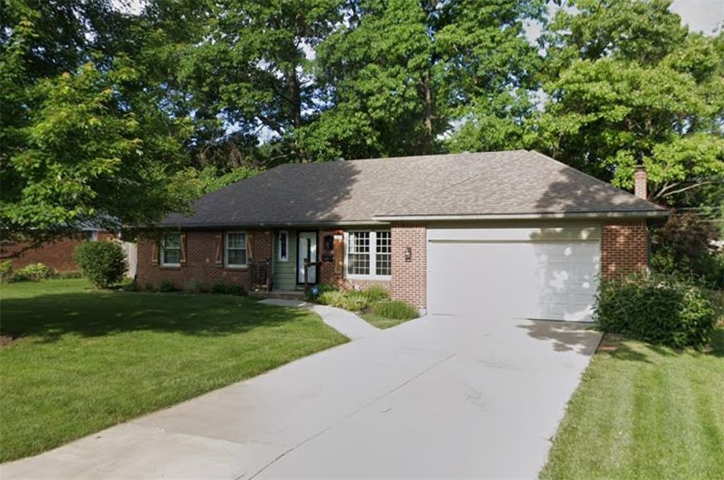 10616 Oak St, Kansas City, MO 64114