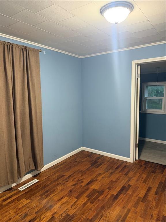 1516 E Highland Ave, St Joseph, MO 64505