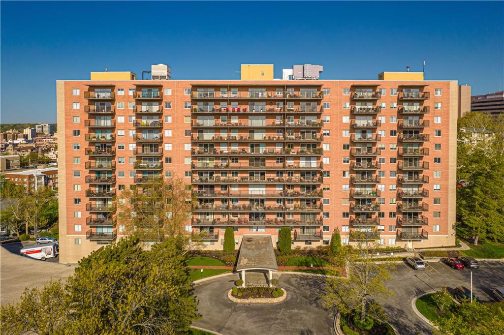 4550 Warwick Blvd #1101-1102, Kansas City, MO 64111