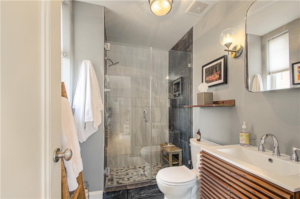 229 Ward Pw #401B, Kansas City, MO 64112