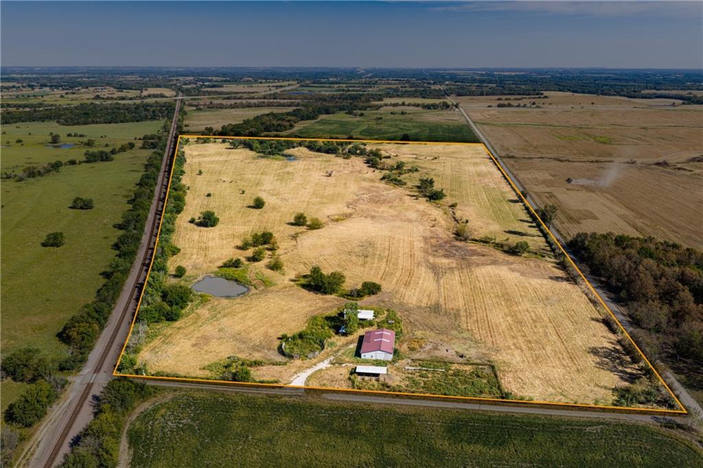 2243 Tomahawk Rd, Fort Scott, KS 66701