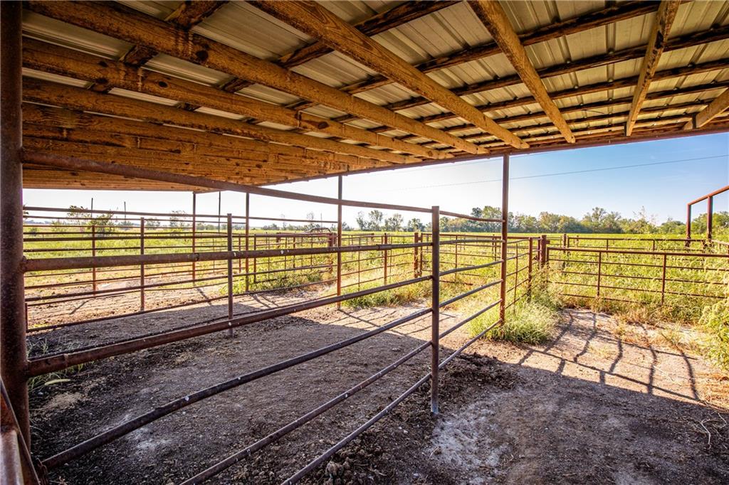 2243 Tomahawk Rd, Fort Scott, KS 66701