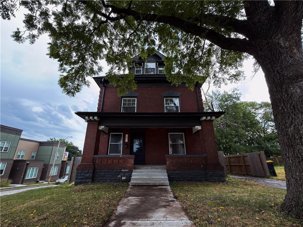 2801 Forest Ave, Kansas City, MO 64109