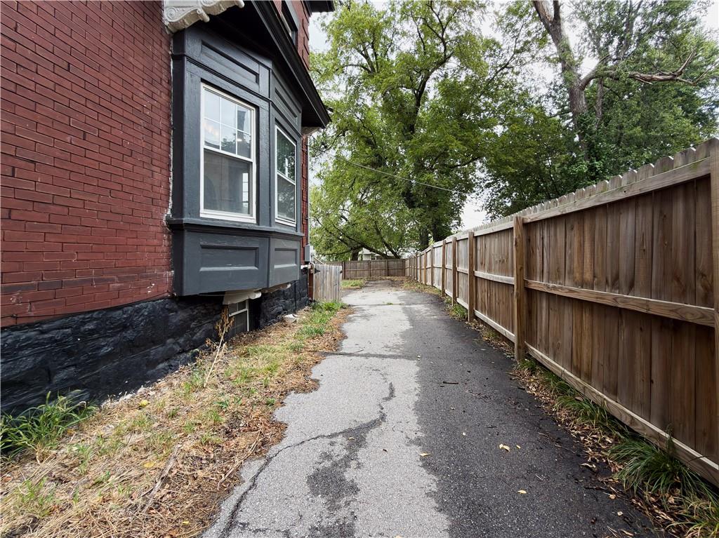 2801 Forest Ave, Kansas City, MO 64109