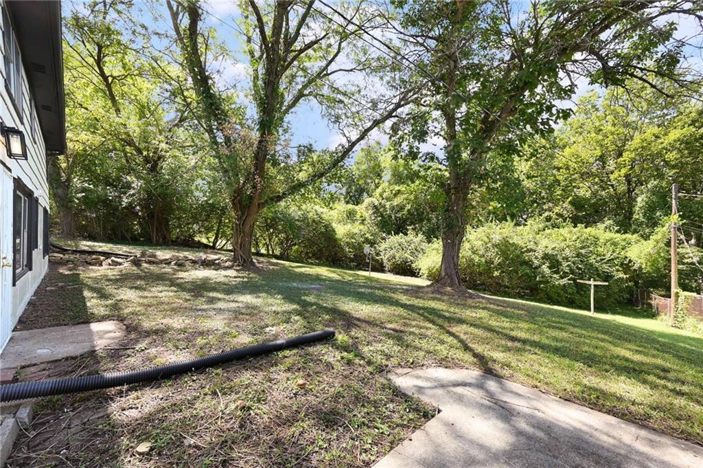 7210 Hullwood Ave, Kansas City, MO 64133